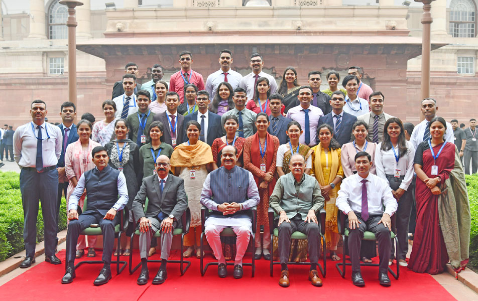 कानून के शासन का प्रभावी क्रियान्वयन आर्थिक विकास के लिए आवश्यक है: लोकसभा अध्यक्ष