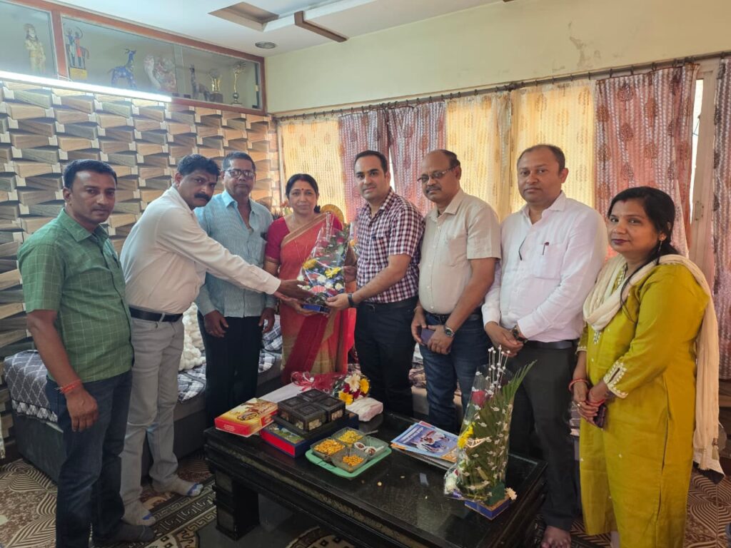 नवनिर्वाचित राज्य सभा सदस्य श्रीमती लक्ष्मी वर्मा को नगर निगम जोन अधिकारियों ने निर्वाचन पर दी हार्दिक शुभकामनाएं