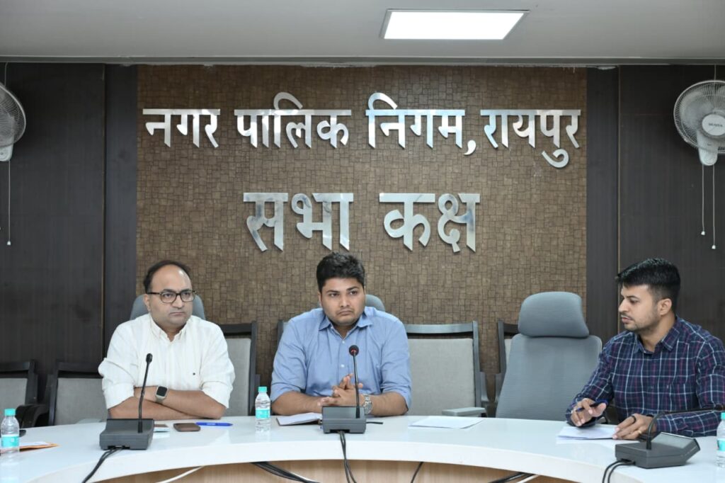 रायपुर में नेचुरल गैस पाईप लाईन डालने का कार्य भारत सरकार पेट्रोलियम मंत्रालय द्वारा अधिकृत हरियाणा सिटी गैस कंपनी शीघ्र प्रारंभ करने की तैयारी में