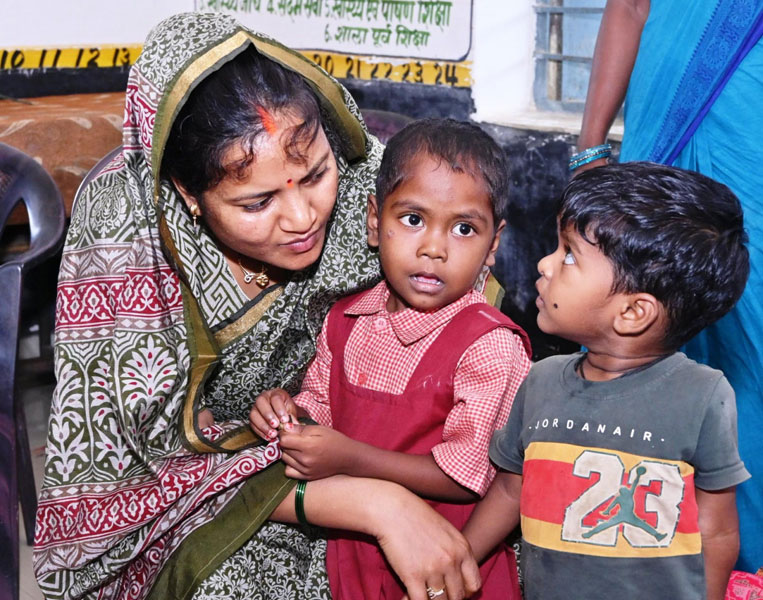 सुरक्षित बचपन से ही बनेगा सशक्त भविष्य: मंत्री लक्ष्मी राजवाड़े