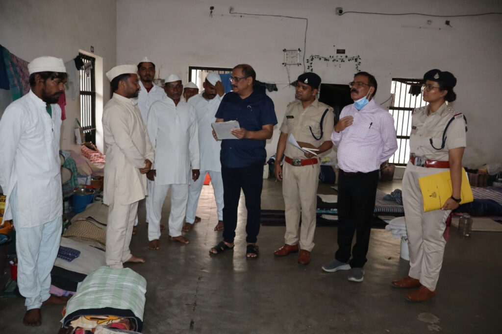 डीजी जेल हिमांशु गुप्ता ने बिलासपुर केंद्रीय जेल का किया आकस्मिक निरीक्षण