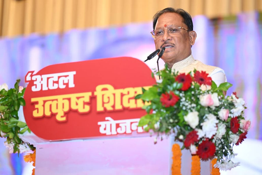 श्रमिक परिवारों के बच्चों को मिल रही उत्कृष्ट शिक्षा, उनके सपनों को पंख देना हमारी प्राथमिकता : मुख्यमंत्री साय