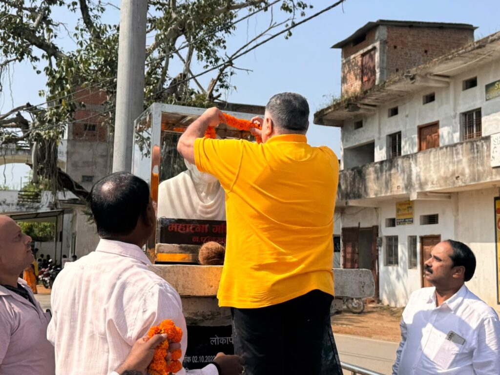 पर्यटन एवं संस्कृति मंत्री राजेश अग्रवाल ने श्रमदान कर दिया स्वच्छता और सेवा का संदेश