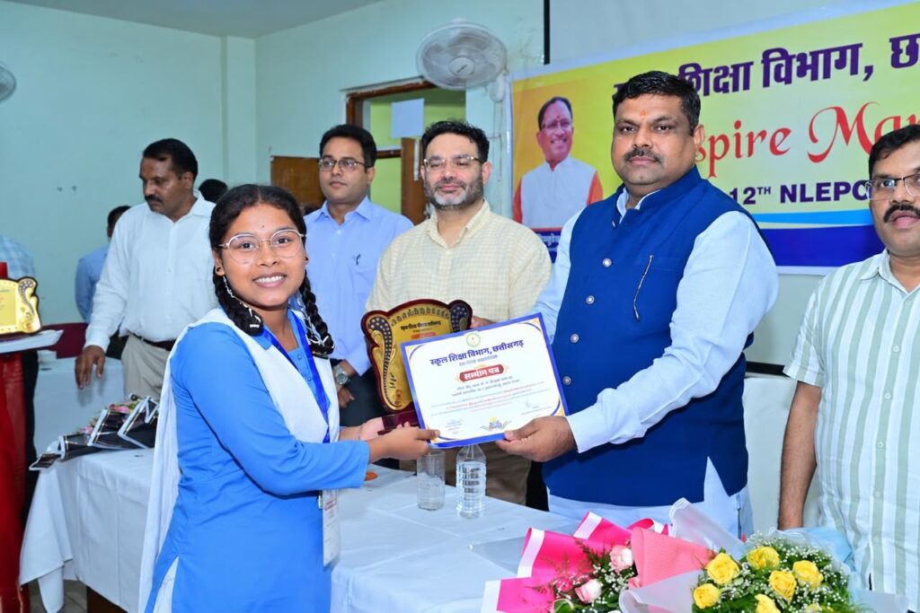 इंस्पायर अवार्ड योजना से बच्चों में नवाचार और वैज्ञानिक सोच को मिल रहा प्रोत्साहन – शिक्षा मंत्री गजेन्द्र यादव